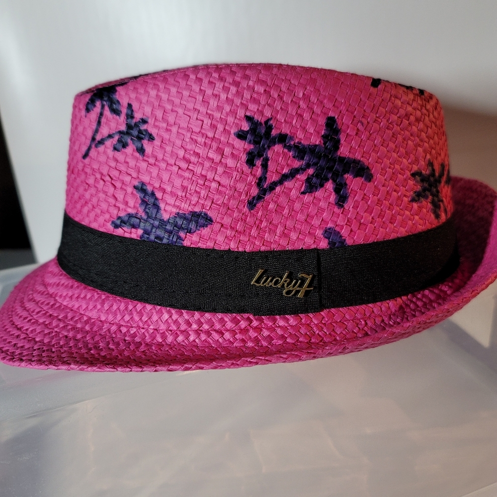Pink Hat lucky palm trees size 7 woman
